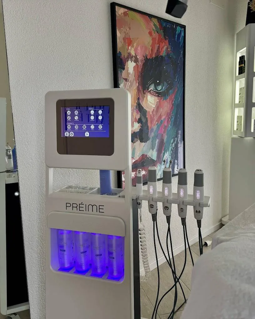 Préime DermaFacial im Studio von L’amour Beauté
